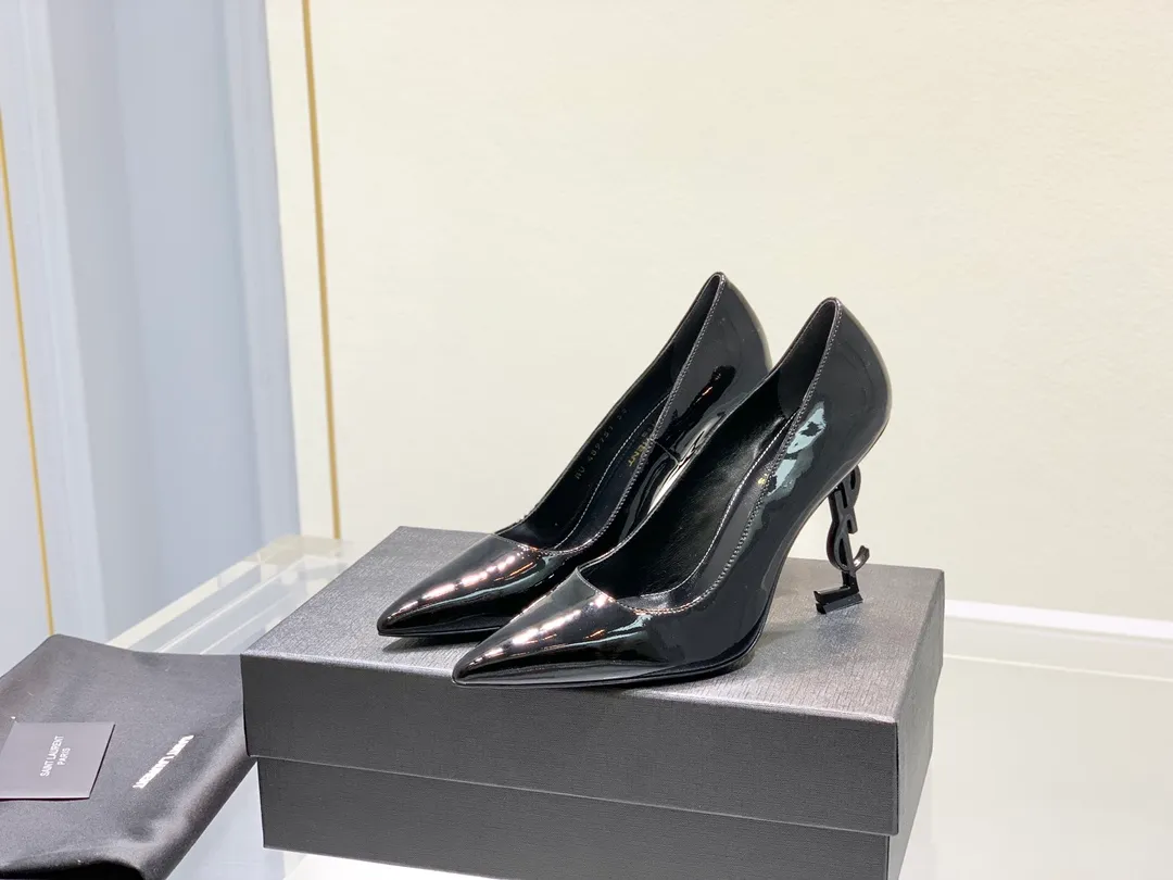 👟👟Ex-factory price 560🌈🌈 Women's Shoes Women's Clothes Women's Shoes Women's Clothes ysl Classic Letter High Heels A high-heeled item that is directly regarded as a god, elegant in capital letters! Selected imported calfskin material, crystal sheepskin lining, Italian imported cowhide sole, perfect shoe shape, fine routing, electroplated letter steel heels! Quality 35-39 (40 41 42 customized, non-refundable and non-exchangeable)